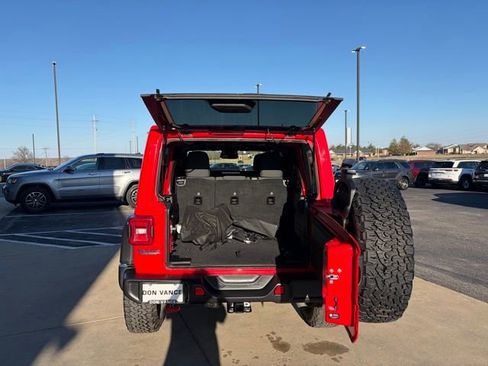 Used 2025 Jeep Wrangler Unlimited Rubicon image 20