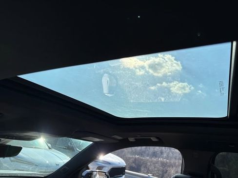 New 2026 Buick Enclave Sport Touring w/ Power Package image 7