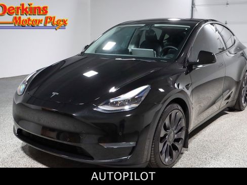 Used 2021 Tesla Model Y Performance AWD/4WD image 1