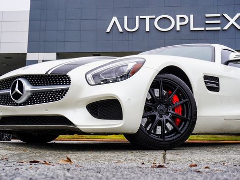Used 2016 Mercedes-Benz AMG GT S w/ Exclusive Interior Package image 2
