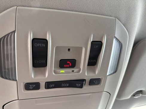 New 2026 Toyota Highlander Limited image 26