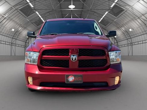 Used 2014 RAM 1500 Express RWD image 3