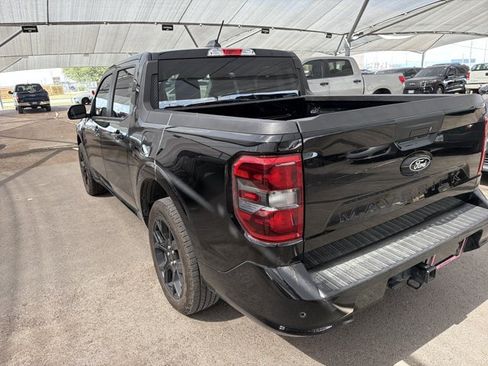 Used 2025 Ford Maverick Lobo AWD/4WD image 3