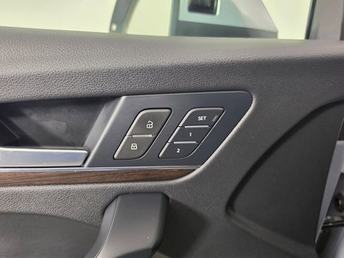 Certified 2023 Audi Q5 2.0T Premium w/ Convenience Package AWD/4WD image 20