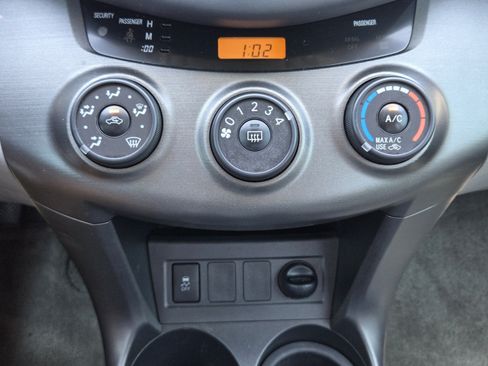 Used 2012 Toyota RAV4 FWD w/ Value Pkg image 14