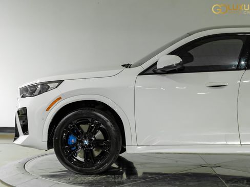 Used 2025 BMW X2 xDrive28i w/ M Sport Package AWD/4WD image 14