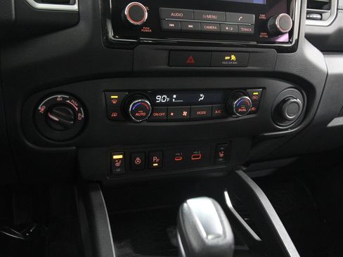 Used 2023 Nissan Frontier SV w/ SV Convenience Package image 13