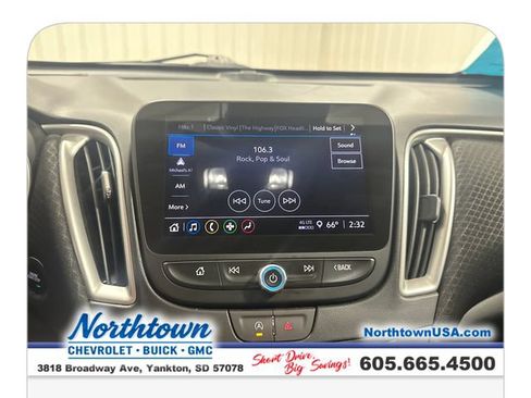 Used 2024 Chevrolet Malibu LT FWD image 18