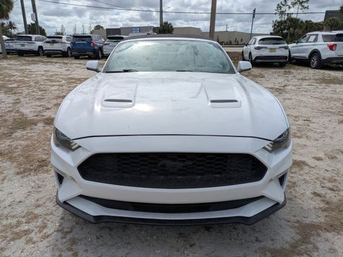 Used 2019 Ford Mustang Premium RWD image 9
