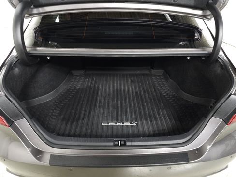 Used 2023 Toyota Camry XSE w/ Navigation Package image 7