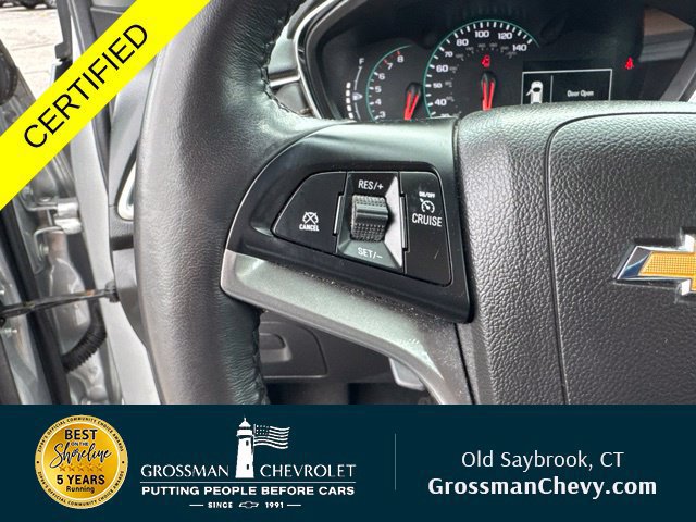 Used 2022 Chevrolet Trax LT w/ LT Convenience Package AWD/4WD image 16