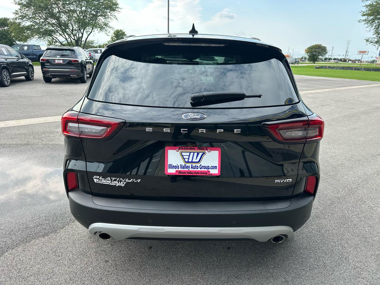 Used 2025 Ford Escape Platinum AWD/4WD image 6