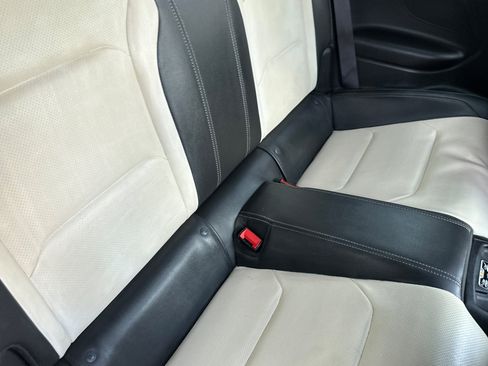 Used 2016 Chevrolet Camaro LT RWD image 17