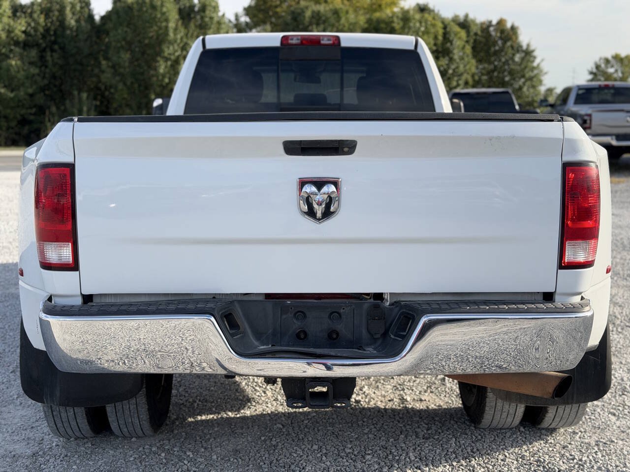 Used 2017 RAM 3500 SLT AWD/4WD image 4