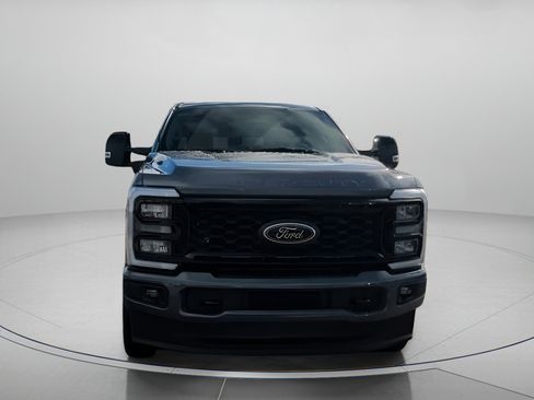 New 2026 Ford F250 Lariat w/ Black Appearance Package AWD/4WD image 8