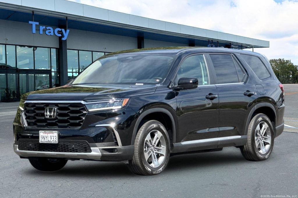 Used 2025 Honda Pilot EX-L image 14