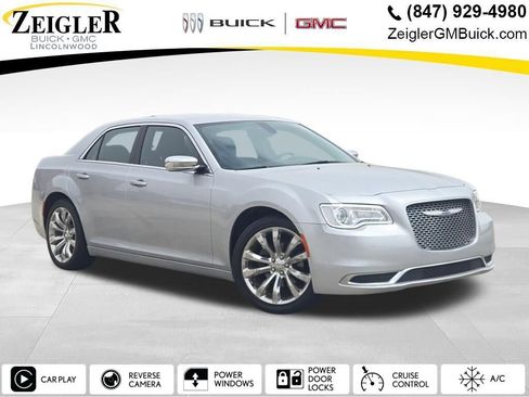 Used 2021 Chrysler 300 Touring w/ Chrome Appearance Package RWD image 1