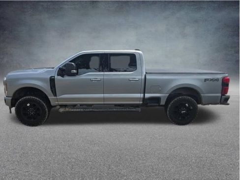 Used 2024 Ford F250 XLT w/ Black Appearance Package AWD/4WD image 4