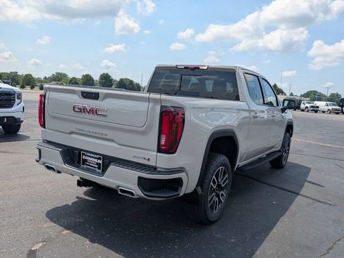 New 2026 GMC Sierra 1500 AT4 w/ AT4 Premium Package AWD/4WD image 8