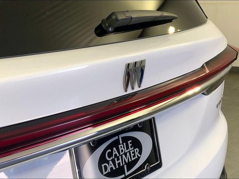 Used 2025 Buick Enclave Preferred FWD image 61