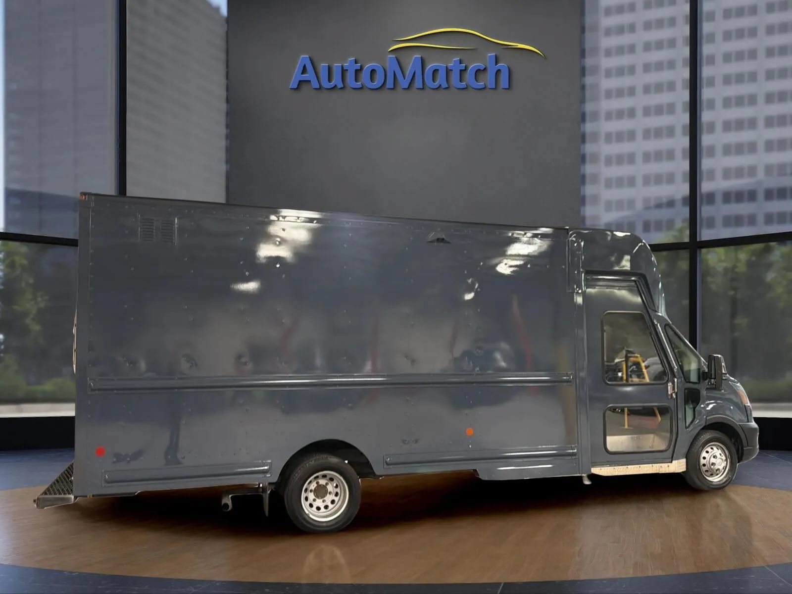 Used 2021 Ford Transit 350 DRW RWD image 9