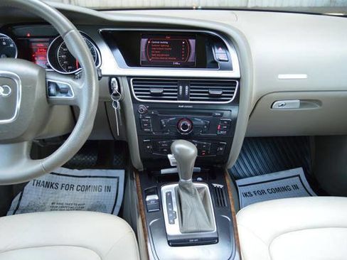 Used 2010 Audi A5 2.0T Premium image 21