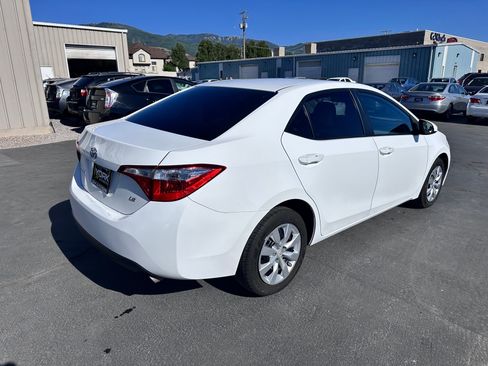 Used 2015 Toyota Corolla LE FWD image 3