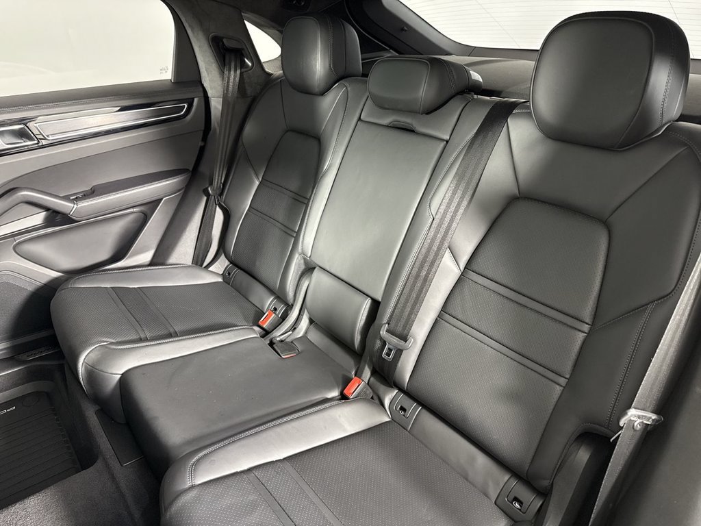 Certified 2023 Porsche Cayenne GTS AWD/4WD image 21