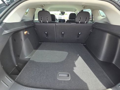 New 2026 Chevrolet Trax LS w/ LS Convenience Package FWD image 24