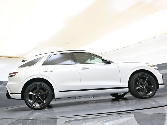 Used 2026 Genesis GV70 3.5T Sport Prestige AWD/4WD image 34