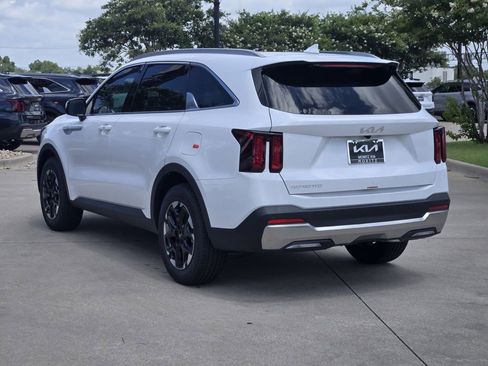 New 2026 Kia Sorento S FWD image 3