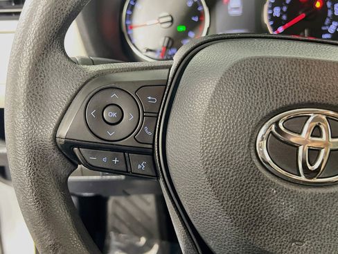 Used 2019 Toyota RAV4 XLE w/ Convenience Package FWD image 19