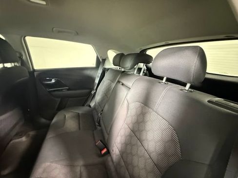 Used 2022 Kia Niro LXS FWD image 22