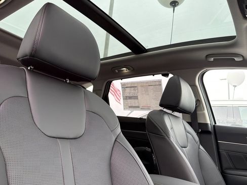 New 2026 Kia Sorento SX image 15