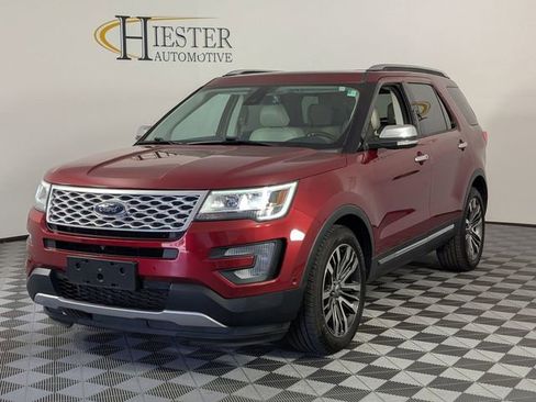 Used 2017 Ford Explorer Platinum AWD/4WD image 4
