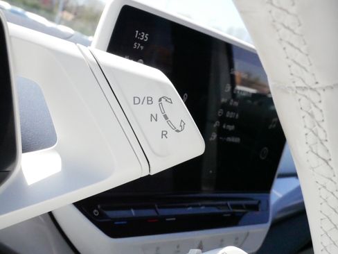 Certified 2023 Volkswagen ID.4 Pro S Plus RWD image 24