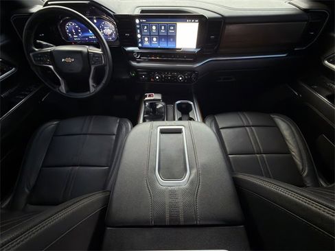 Used 2022 Chevrolet Silverado 1500 High Country w/ Z71 Off-Road Package image 11