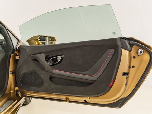 Used 2023 Lamborghini Huracan Tecnica image 34