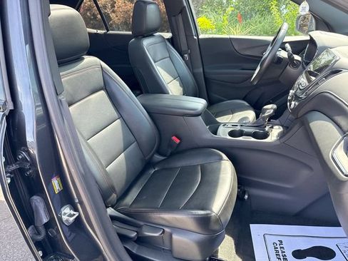 Certified 2022 Chevrolet Equinox RS w/ RS Leather Package AWD/4WD image 25