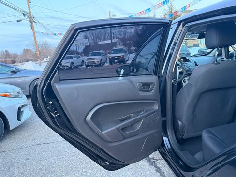 Used 2019 Ford Fiesta SE w/ Cold Weather Package image 18