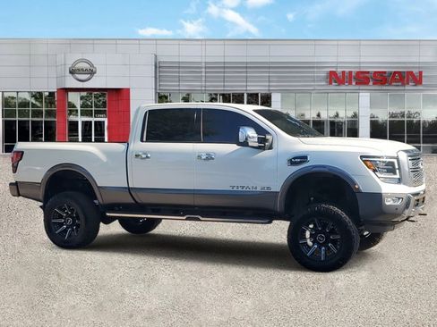 Used 2023 Nissan Titan Platinum Reserve w/ Moonroof Package image 2