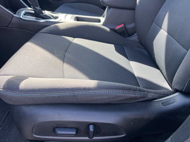 Used 2018 Chevrolet Cruze LT w/ Convenience Package FWD image 13