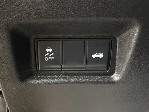 Used 2018 INFINITI Q50 Sport w/ Proactive Package RWD image 47