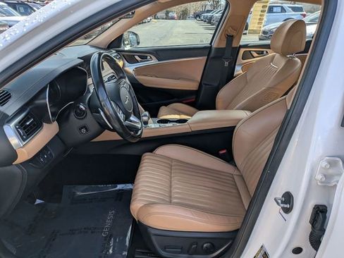 Used 2022 Genesis G70 3.3T image 14