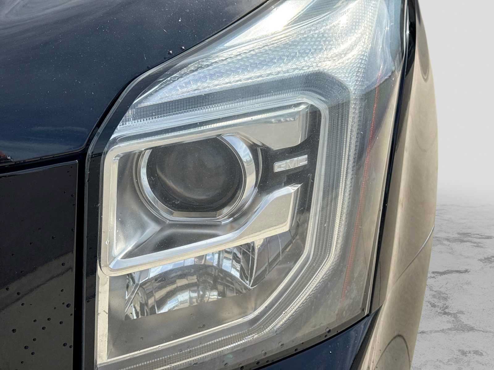Used 2017 GMC Yukon Denali AWD/4WD image 10