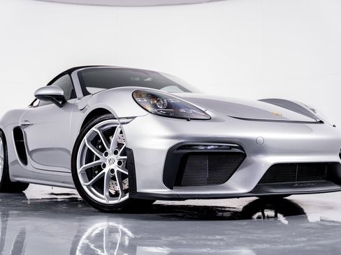 Used 2022 Porsche 718 Boxster Spyder image 47