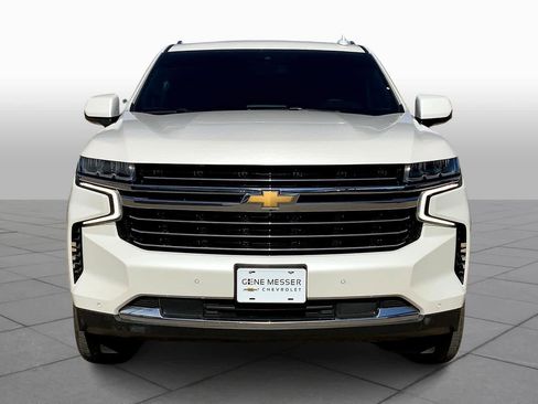 Used 2021 Chevrolet Suburban LT w/ LT Signature Package image 4