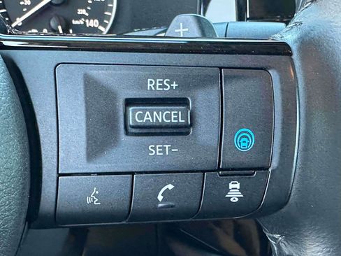 Used 2023 Nissan Pathfinder SV AWD/4WD image 19