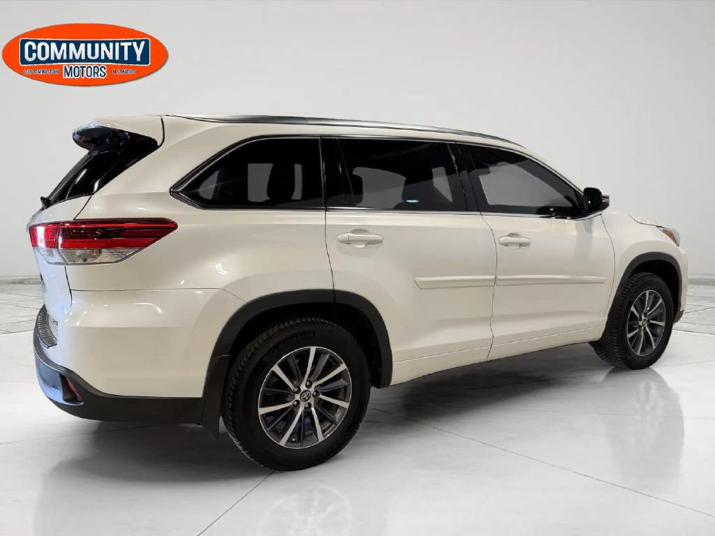 Used 2018 Toyota Highlander XLE w/ Protection Package #3 AWD/4WD image 8