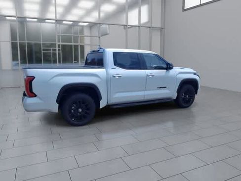 New 2026 Toyota Tundra Limited AWD/4WD image 7